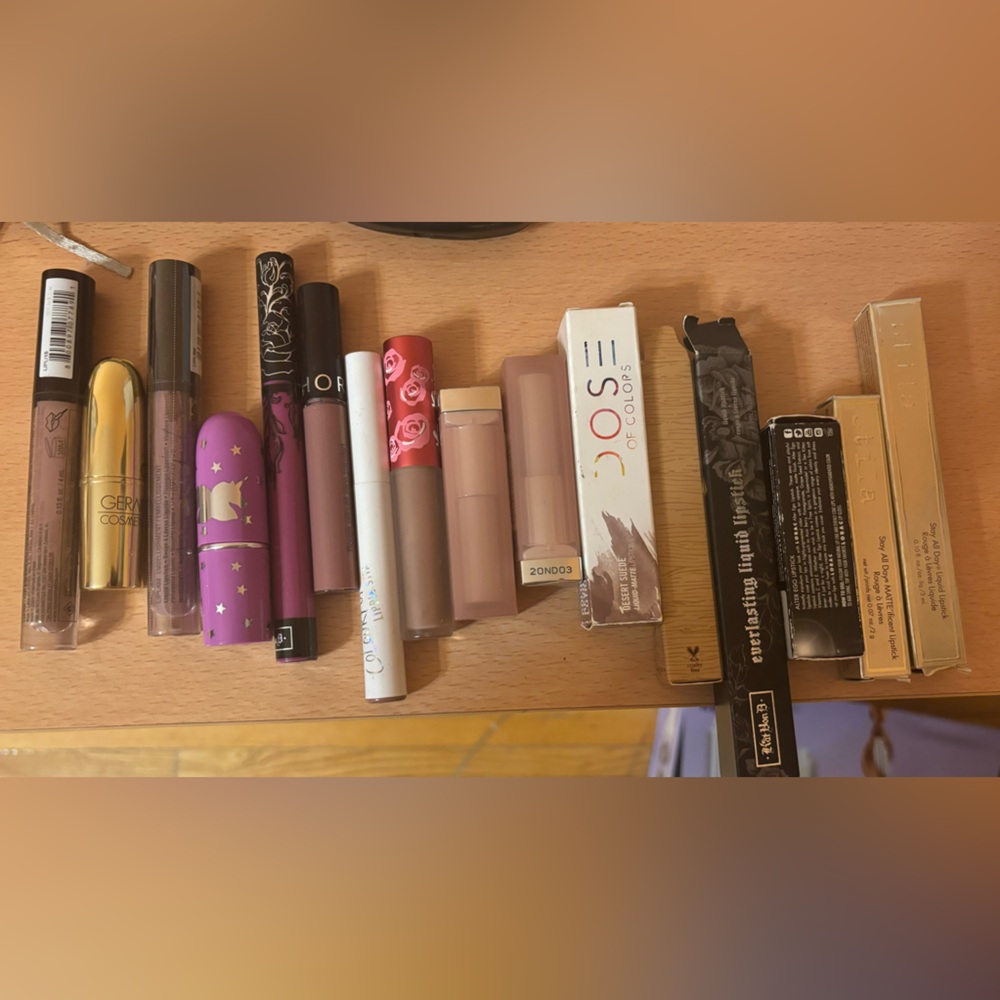 Cool tone nude  Lipsticks- Limecrime, Stila, Dose of colors, Kat von D, NYX, etc - Picture 2 of 6